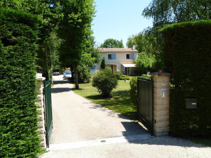 Villa familiale aux portes du Médoc et à 2 pas de Bordeaux