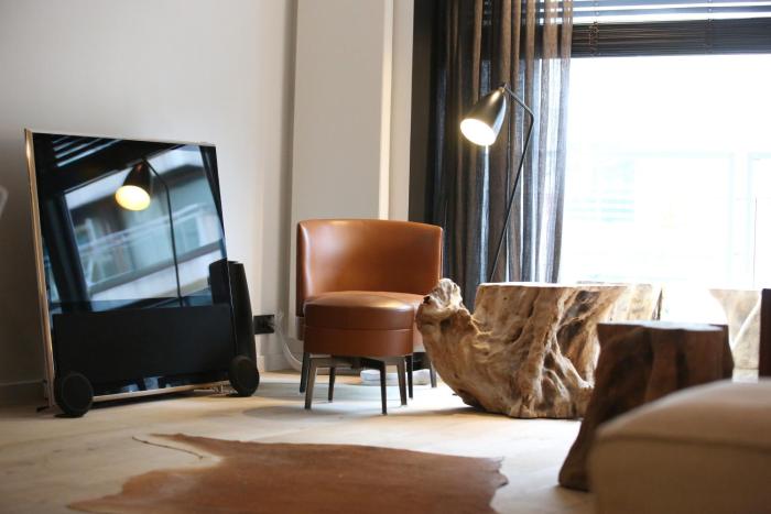 LombokLiving I Luxury 2BDR & Parking Lippenslaan