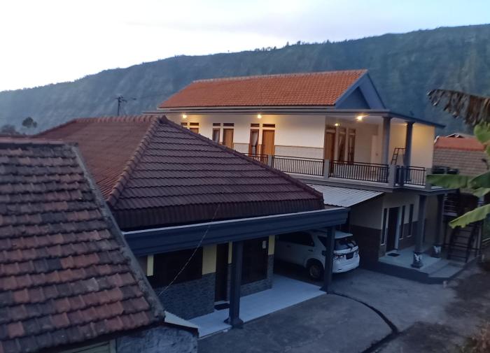 Holiday Home Anggun Bromo