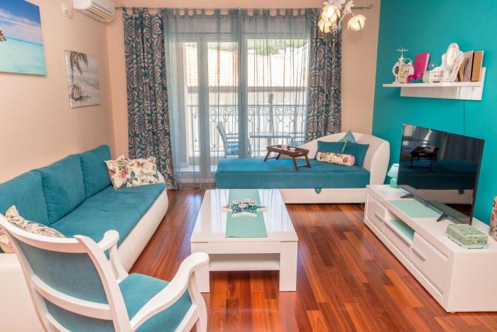 Blue sea apartment