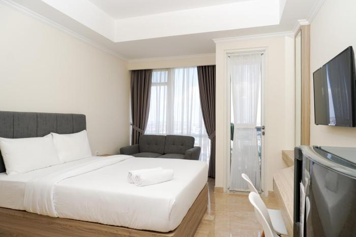 Trendy Studio at Menteng Park Apartment By Travelio