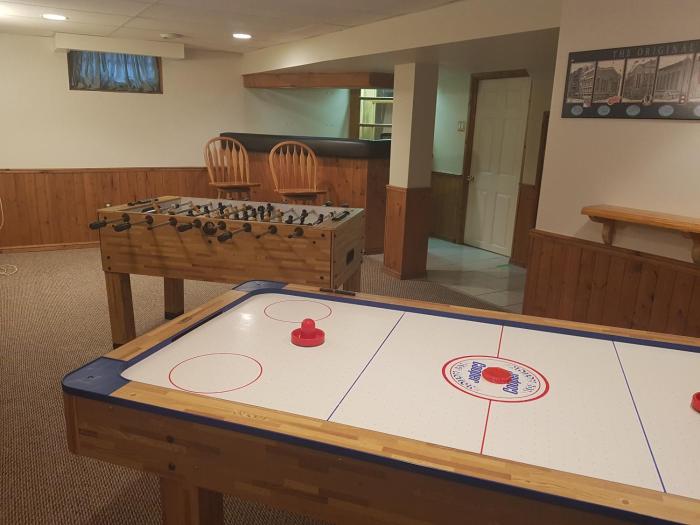 Sarnias Man Cave welcomes you... Game ON!