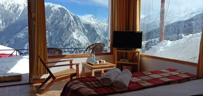 Mountain Rover Auli Resort