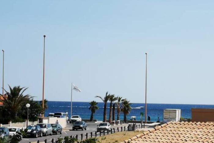 Face à la mer avec clim, wifi, parking