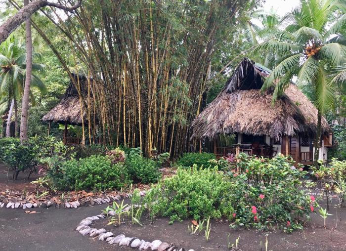 Cabinas Los Cocos