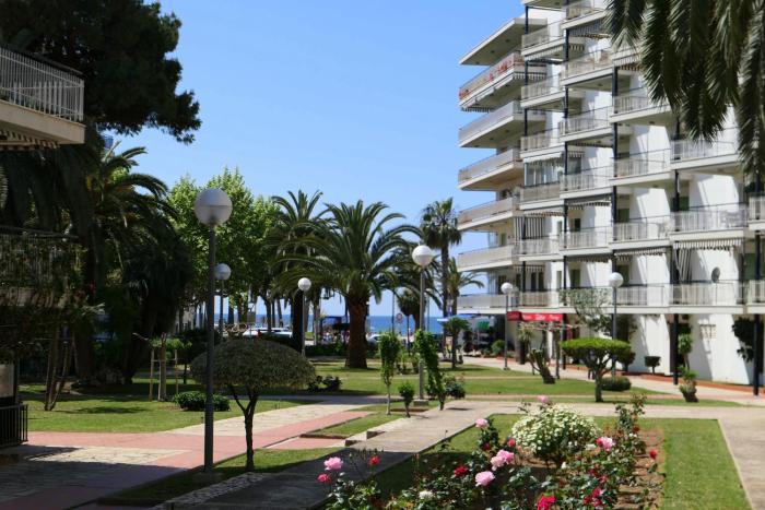 Rentalmar Delfos Playa
