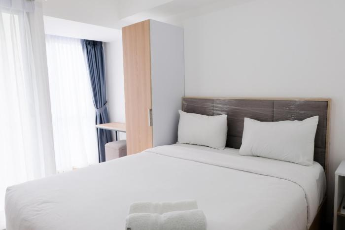Comfy Studio at M-Town Gading Serpong Apartment By Travelio