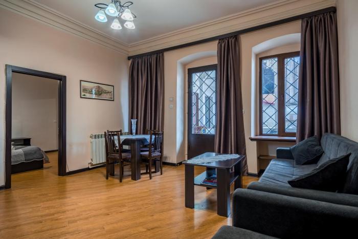 Apartments near Metekhi Cathedral