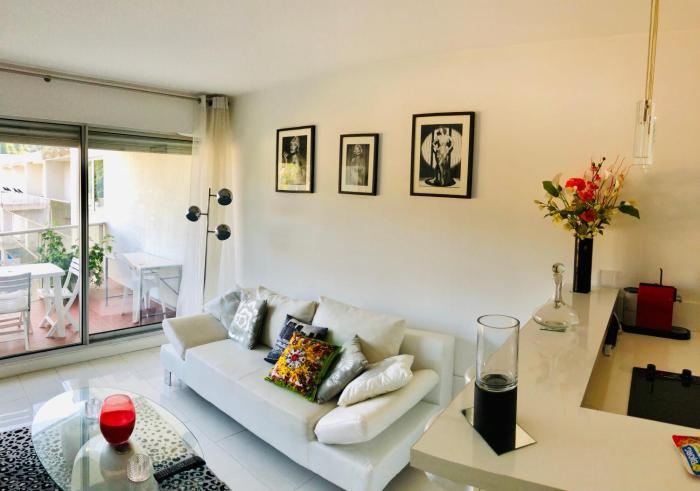 PERE LACHAISE - MONTMARTRE Paris centre