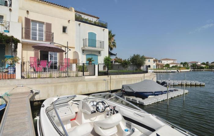 3 Bedroom Nice Home In Aigues-Mortes