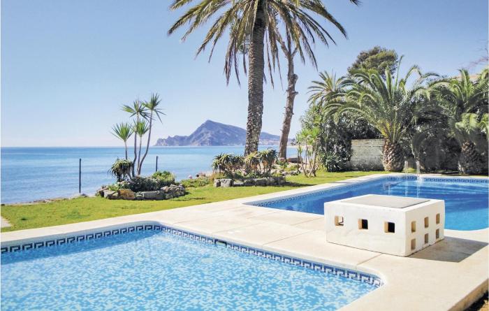 2 Bedroom Nice Apartment In Altea