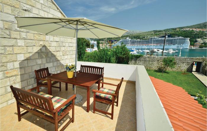 Amazing Apartment In Dubrovnik With 2 Bedrooms And Wifi