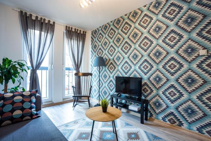 Modern Naive Downtown with free private garage-Fast WI-FI