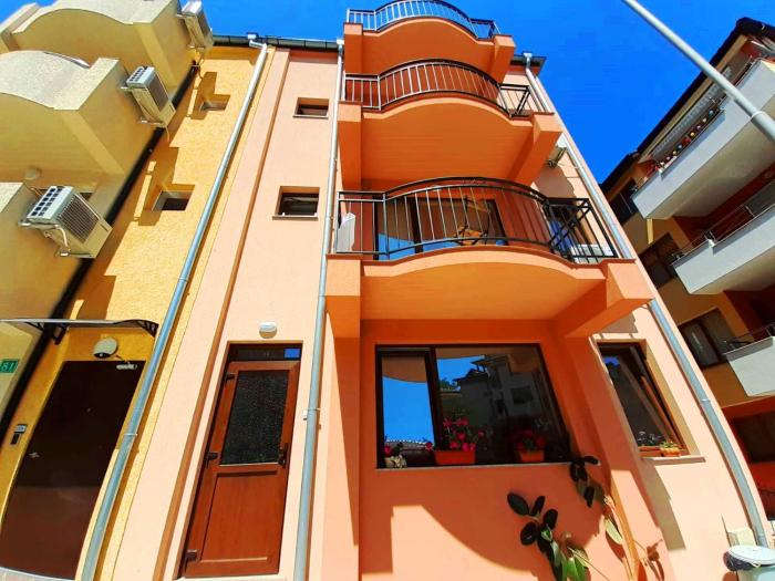Apartments and Rooms Kazakovi