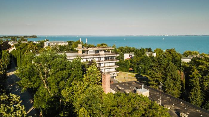 Hotel Holiday Csopak