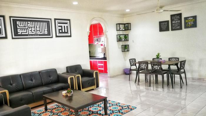 Green Dream Homestay 4 Bilik & Ruang Tamu Aircond 3 Bilik Air Wifi Netflix Kota Bharu