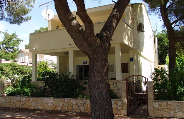 Apartment Mihalj Jadrija-Ground Floor