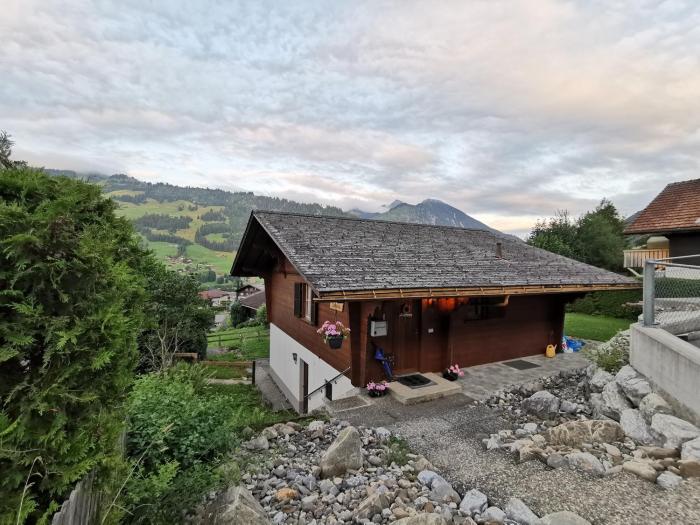 Chalet Solaria 2 bedrooms with mountain and garden view