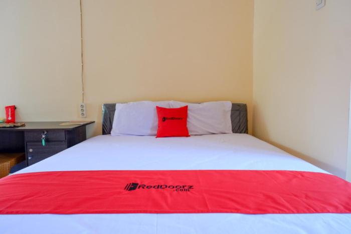 RedDoorz Syariah near Alun Alun Purwokerto