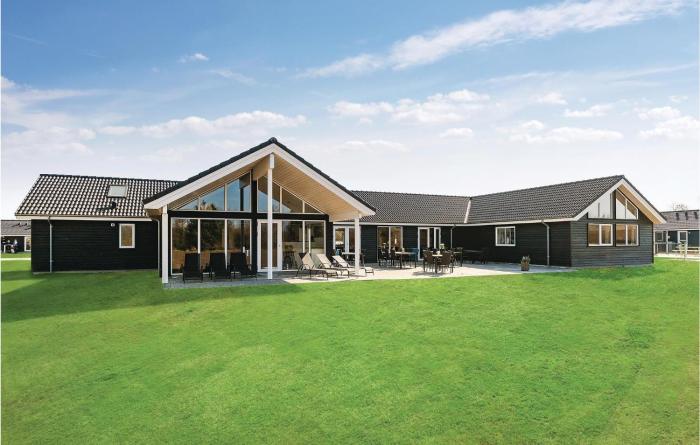 Lovely Home In Grenaa With Sauna