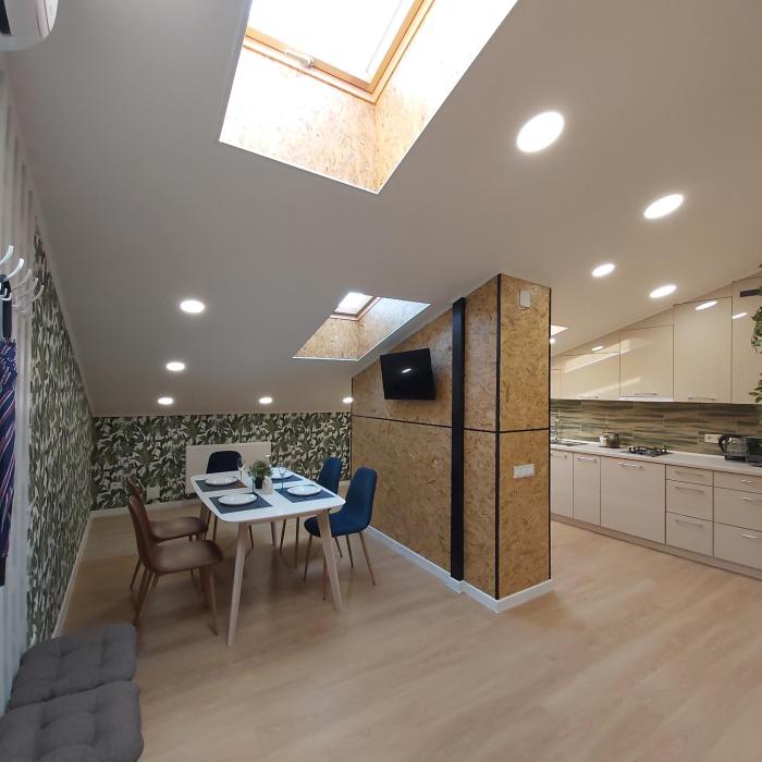 Two-Bedroom Apartment near Forum Lviv