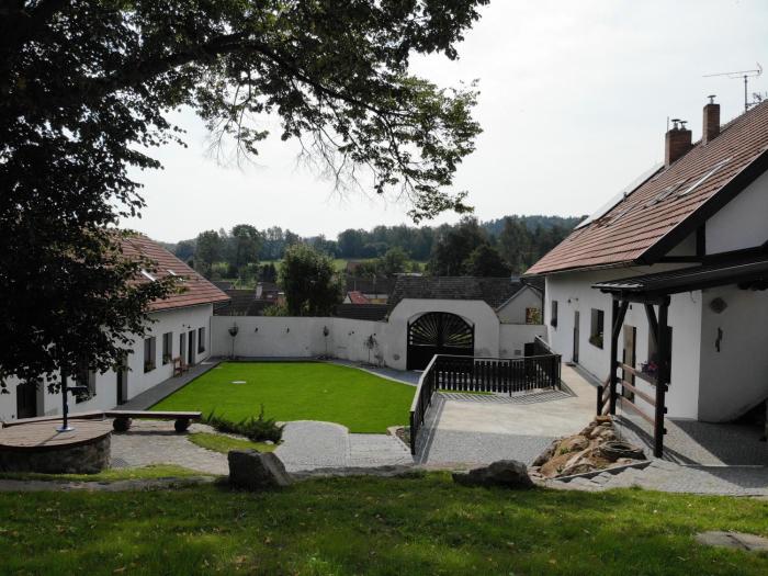 Statek Český Dvůr