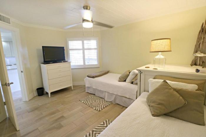 Ocean Village Club P22