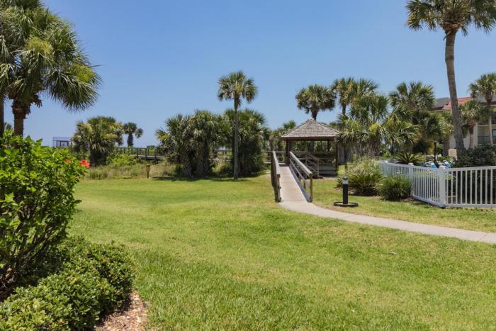 Ocean Village Club Q17