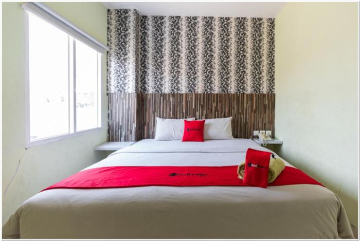 RedDoorz Plus at Hertasning Area Makassar