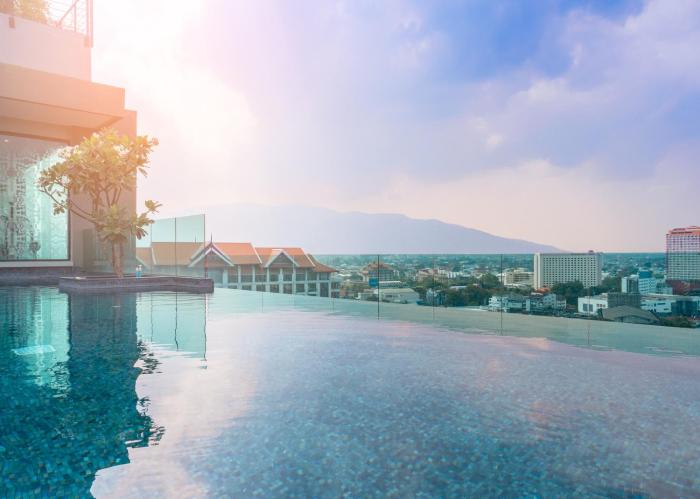 Brilliant Condo Pool View+Night Barzaa(83 sqm)