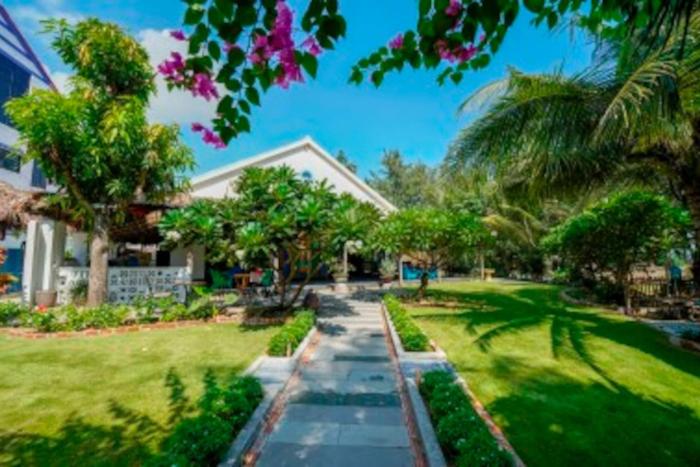 Holiday Villa 3BR Beachfront An Bang Beach Hoi An by Beachside Boutique Homes