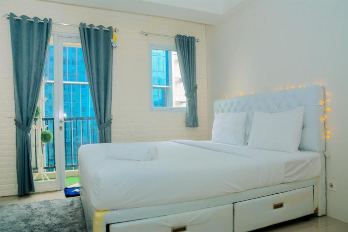 Cozy Studio with City View Signature Park Grande Apartment By Travelio