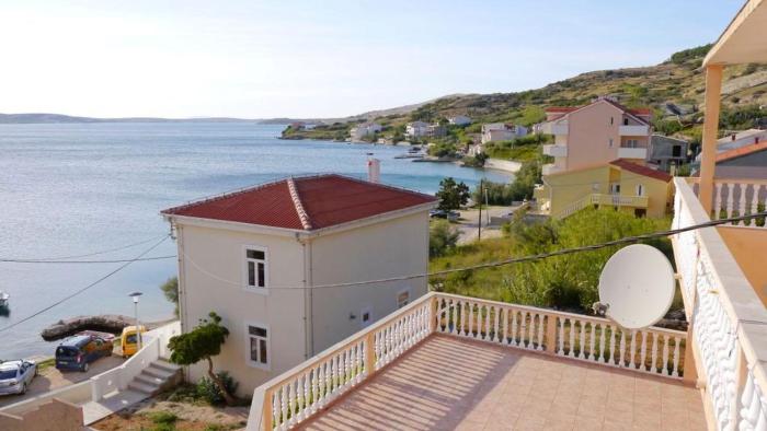 Cosy apartment with sea view and one bedroom