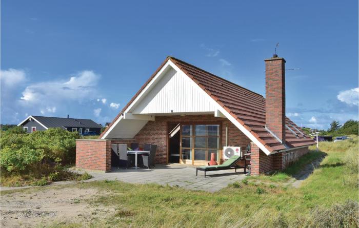 Three-Bedroom Holiday Home In Ringkobing