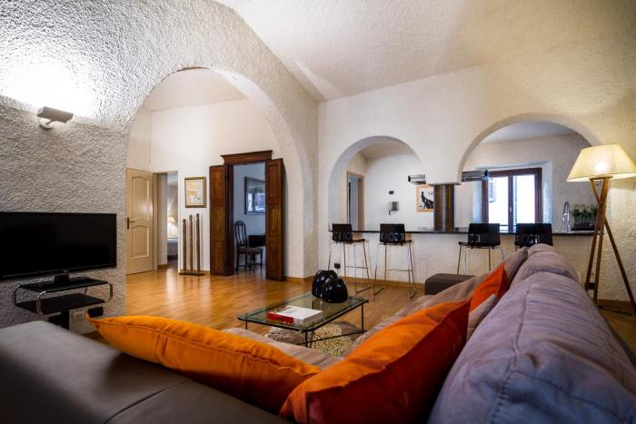 Cernobbio Art Apartment