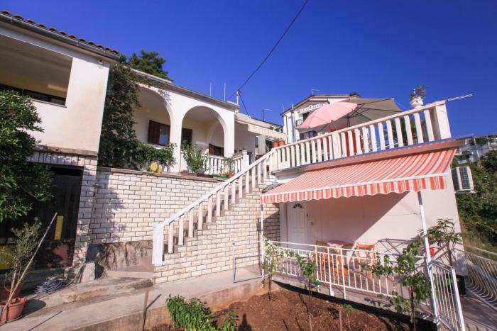 Apartments Damjan