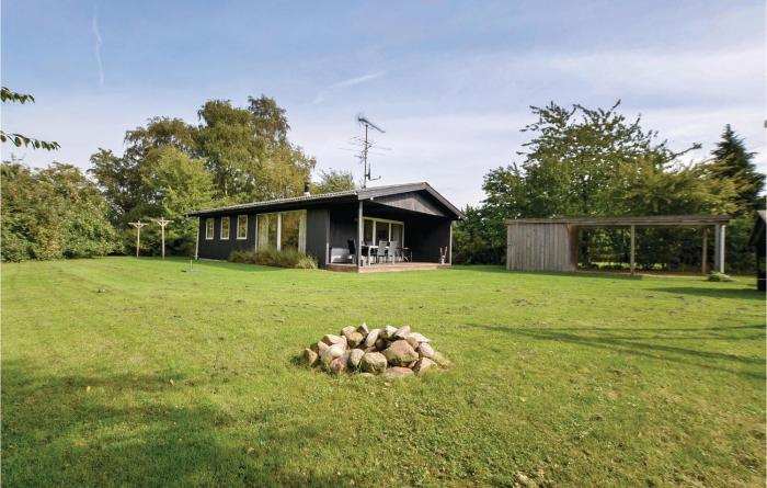 Three-Bedroom Holiday Home In Sydals