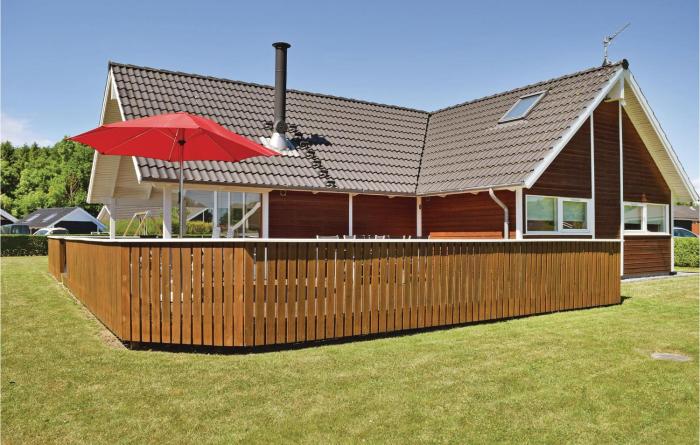 Holiday Home Pøt Strandby Juelsminde Q