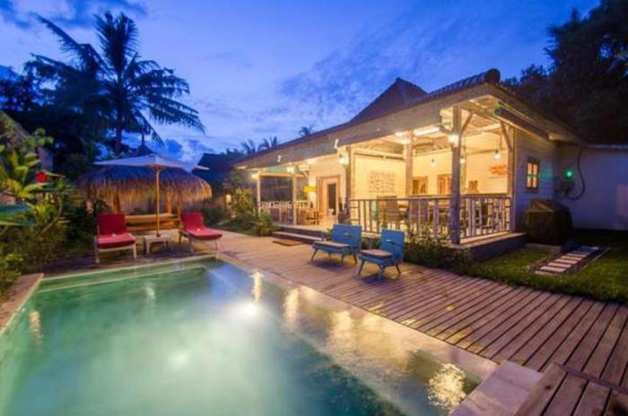 Scallywags Joglo Villa