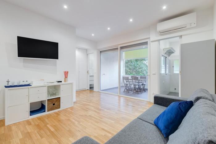 Giulio Cesare Apartment