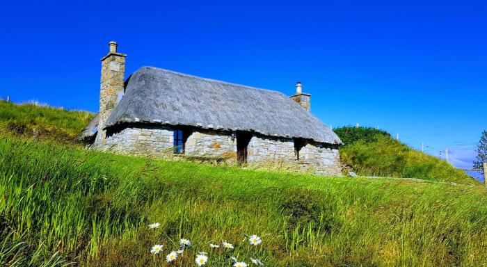 Tigh Lachie, Marys Thatched Cottages, Elgol, Isle of Skye