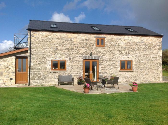 JANUARY SPECIAL Beautiful Dog Friendly Cottage near Cardiff, Cowbridge, Barry