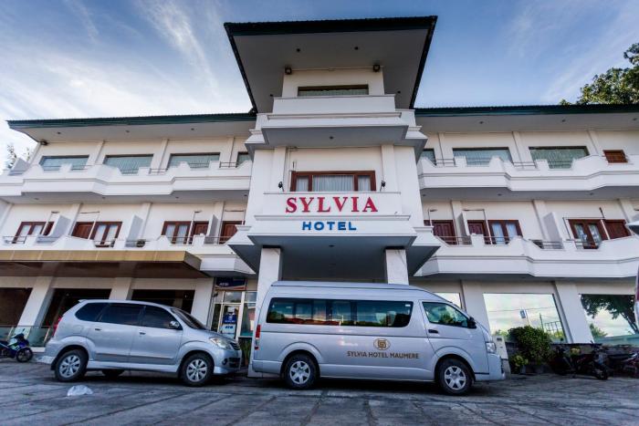 Sylvia Hotel Maumere