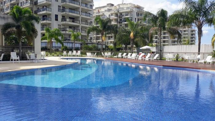 LINDO APTO, FRENTE MAR, VISTA MONTANHA. A 900m DA PRAIA DE ITACURUÇÁ