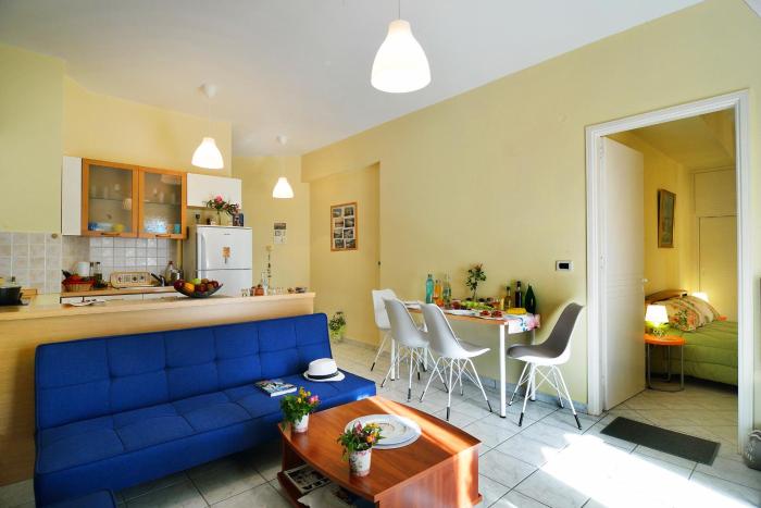 Sweet Home Lena Feel like home