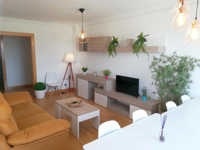 Ático BELLAVISTA -4 habitaciones dobles 2 baños completos y visita a bodega-