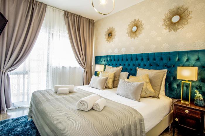 Gaze out at the City in a Retro-Chic Getaway