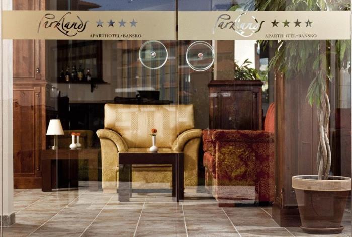 Parklands Hotel & Pool