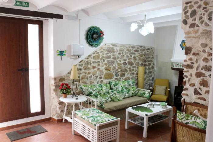 Charming house in Estivella near nature