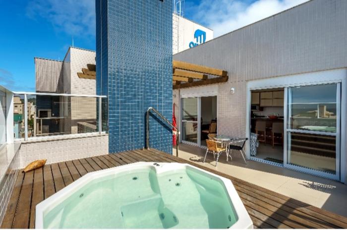 Cobertura com Jacuzzi privativa
